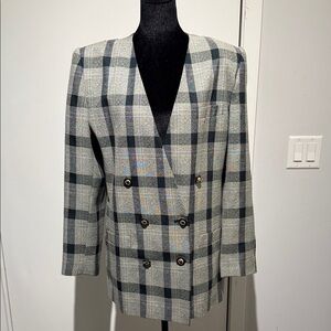 Elegant Plaid Double-Breasted Blazer in Navy and Gray